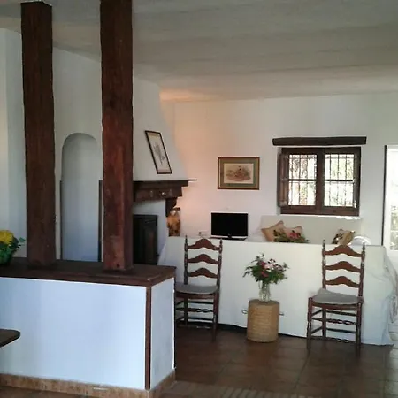 Holiday home El Aleznal