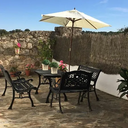 El Aleznal Holiday home